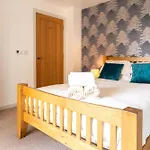 Luxury Centre With Private Parking Leeds (West Yorkshire)
