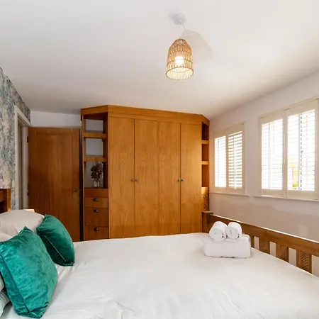 Luxury Centre With Private Parking Apartamento