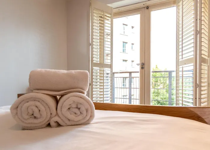 Luxury Centre With Private Parking Apartamento