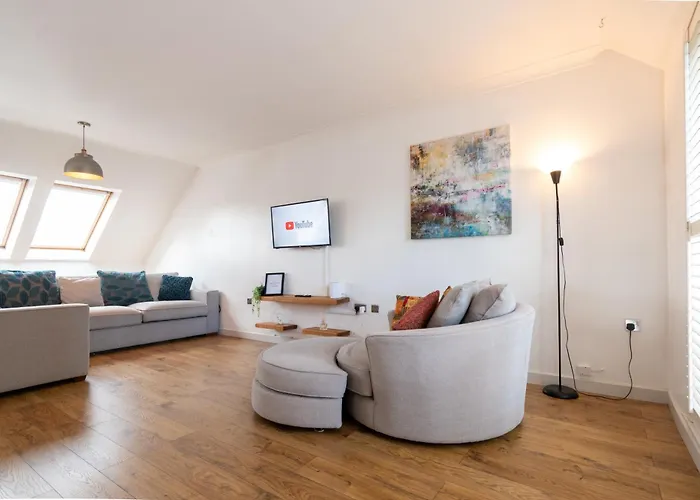 Luxury Centre With Private Parking