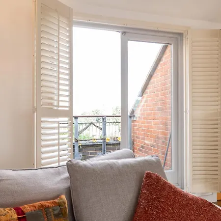 Luxury Centre With Private Parking Leeds (West Yorkshire)