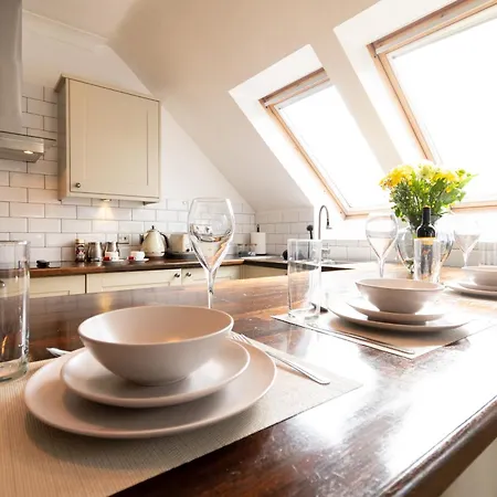 Luxury Centre With Private Parking * Leeds (West Yorkshire)