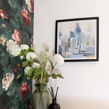 Luxury Centre With Private Parking Lejlighed