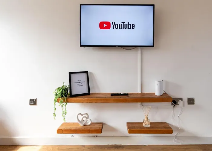 Luxury Centre With Private Parking Apartment