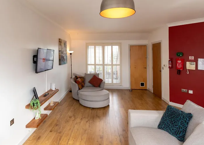 Luxury Centre With Private Parking Apartment