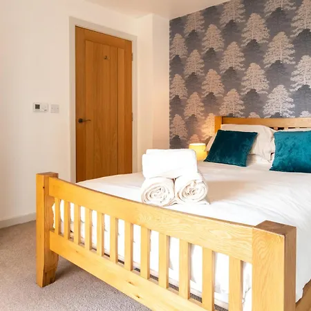 Luxury Centre With Private Parking Leeds (West Yorkshire)